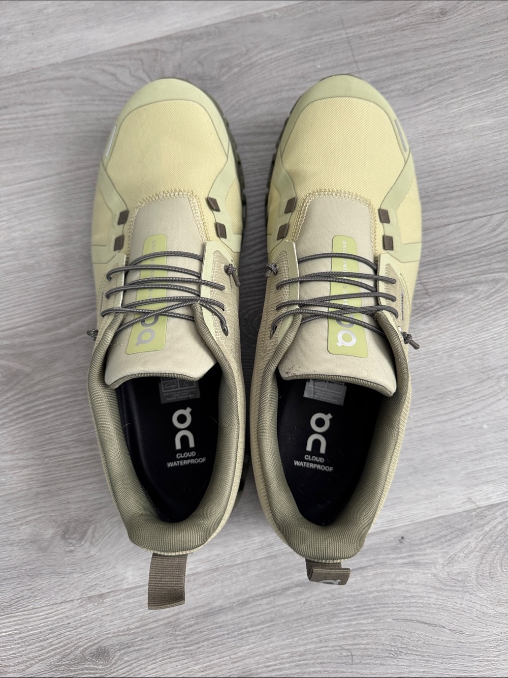 On Running Men's Sneakers in Light Olive/Khaki